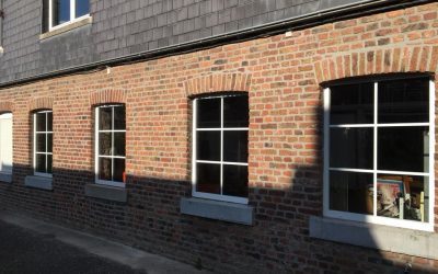 Pose de châssis fixes avec croisillons à Lixhe (Visé)