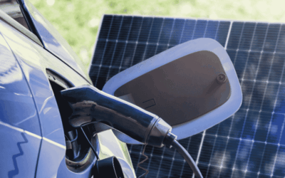 Recharger sa voiture électrique avec des panneaux solaires : le guide pour particuliers et entreprises en Belgique